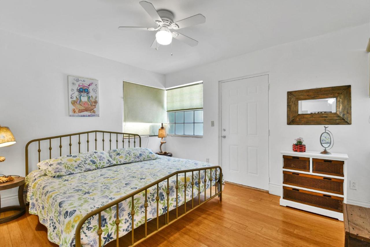 Sunflower Boutique Hotel Apartments Miami Beach Exterior photo
